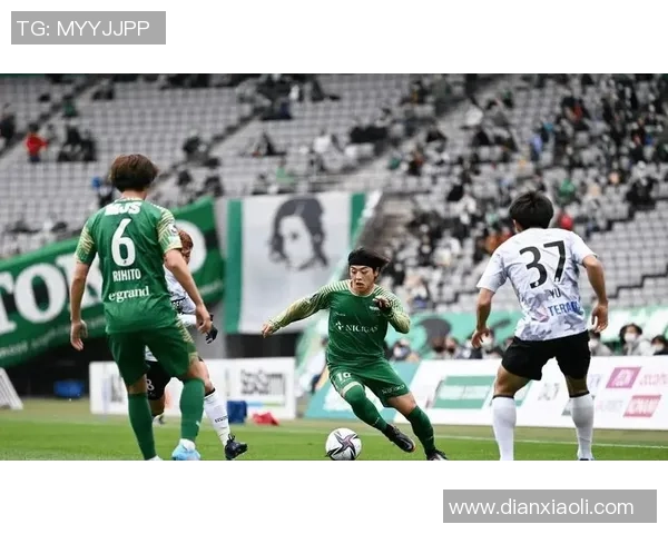 神户胜利船与鹿岛鹿角激战正酣比赛结果揭晓引发球迷热议